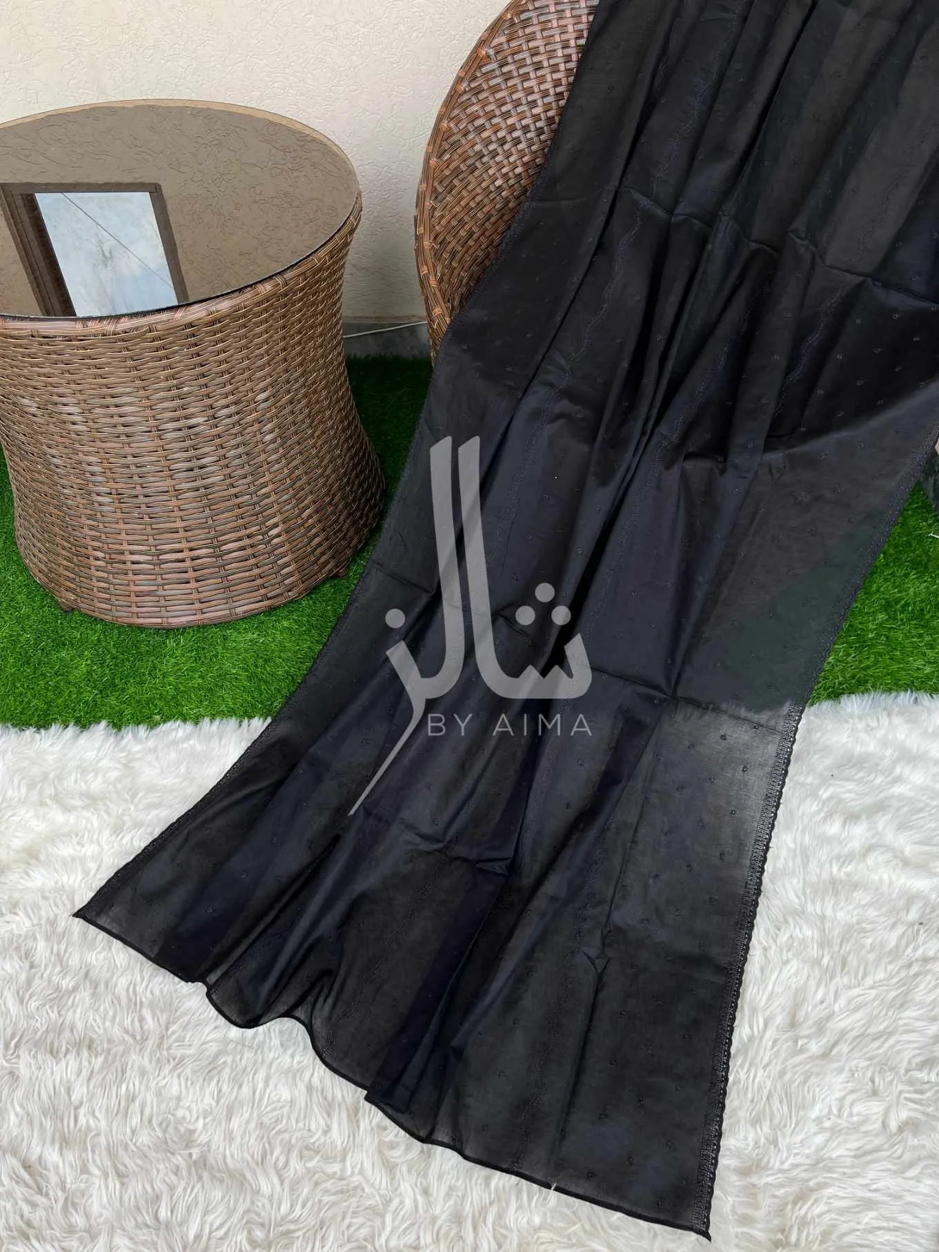 Graceful Chikankari Border Chaddar