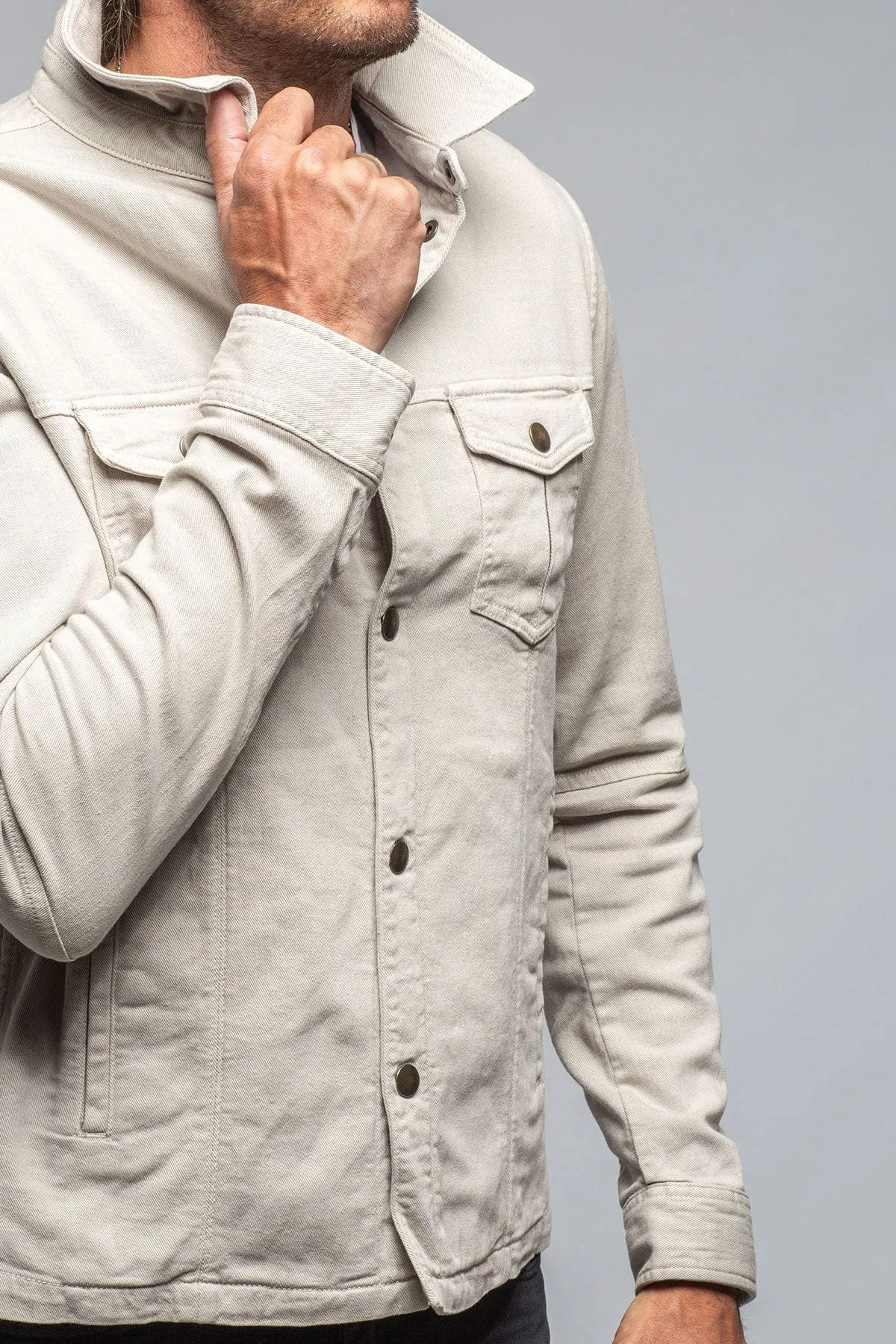 Leland Linen Trucker In Sasso
